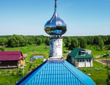 Введенская церковь в городе Любим