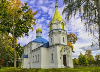 Успенская церковь в деревне Ручица