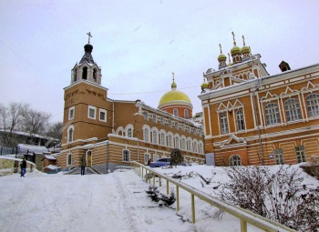 Иверский женский монастырь в Самаре в зимнем убранстве
