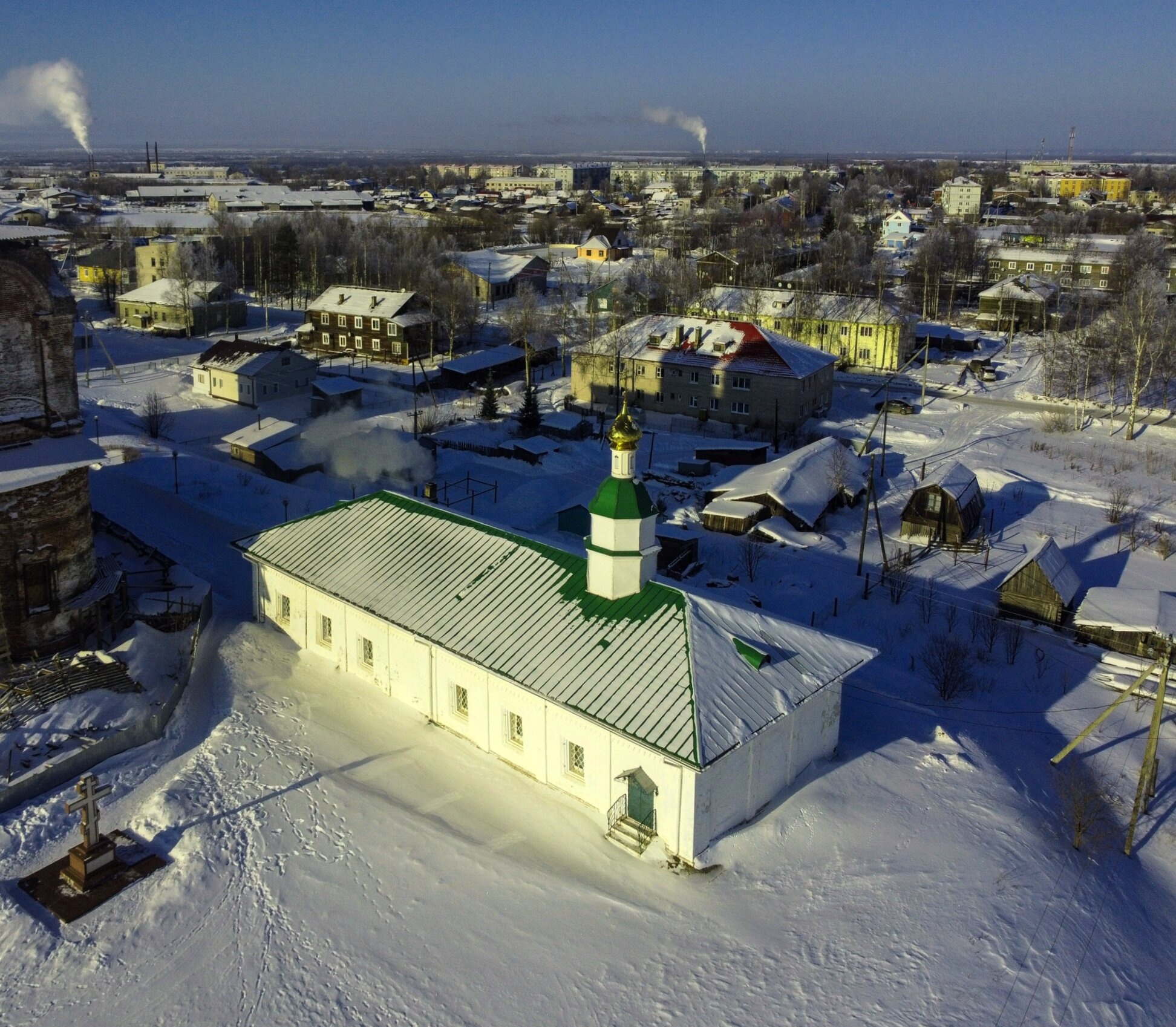 Церковь Введения в Пиньгише - зимний вид с высоты птичьего полета
