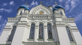 Храм Иверской иконы Божией Матери в Николо-Перервинском монастыре