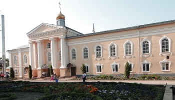 Трапезный корпус с церковью Вознесения Господня в Задонском Рождество-Богородицком монастыре