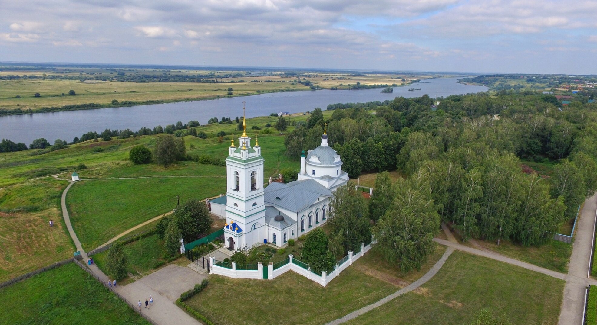 Церковь Казанской иконы Божией Матери в селе Константиново