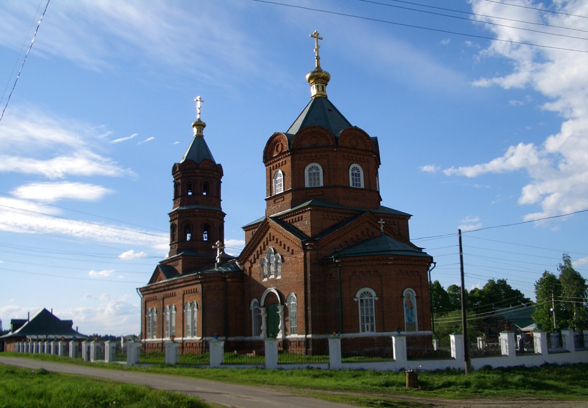 Храм Святой Живоначальной Троицы в селе Безводное