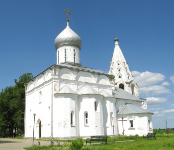 Свято-Троицкий Данилов мужской монастырь в Переславле-Залесском