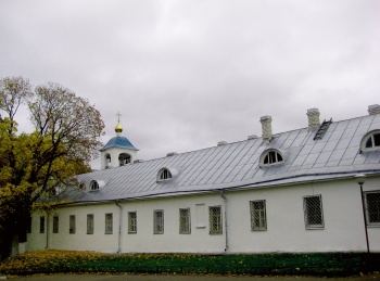 Снетогорский монастырь в Пскове: древняя святыня на берегу Великой