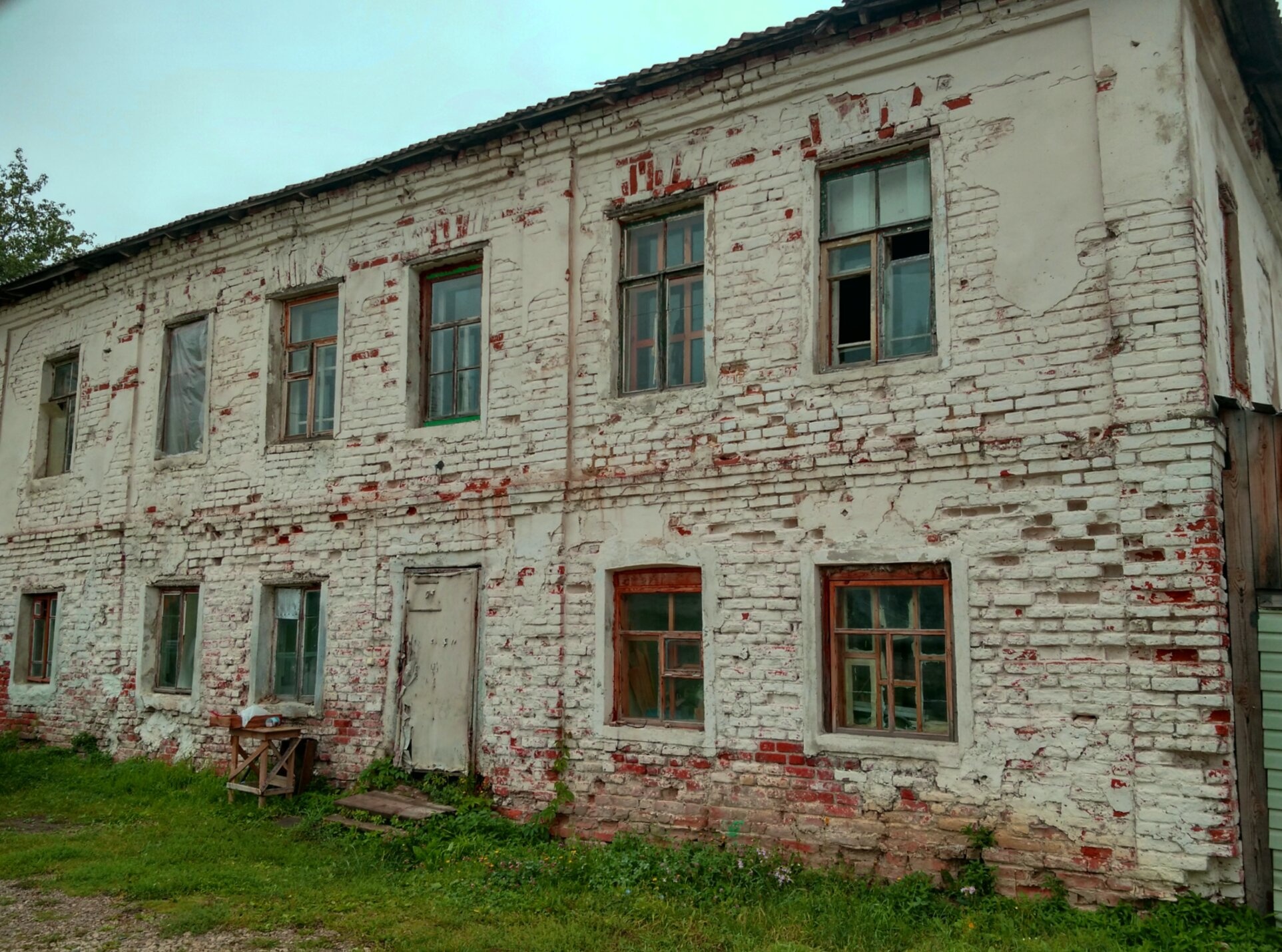 Монастырский корпус Спасо-Преображенского монастыря в Белёве