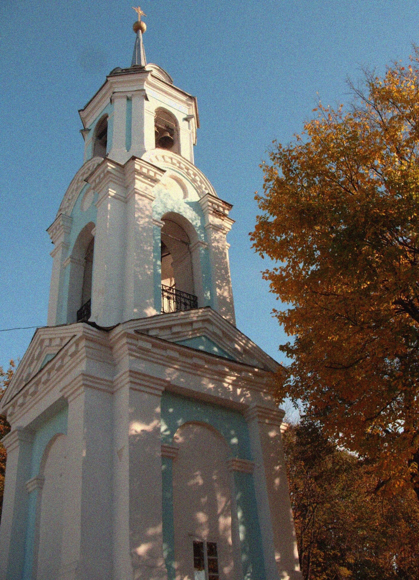 Колокольня церкви Успения Пресвятой Богородицы с Полонища в Пскове