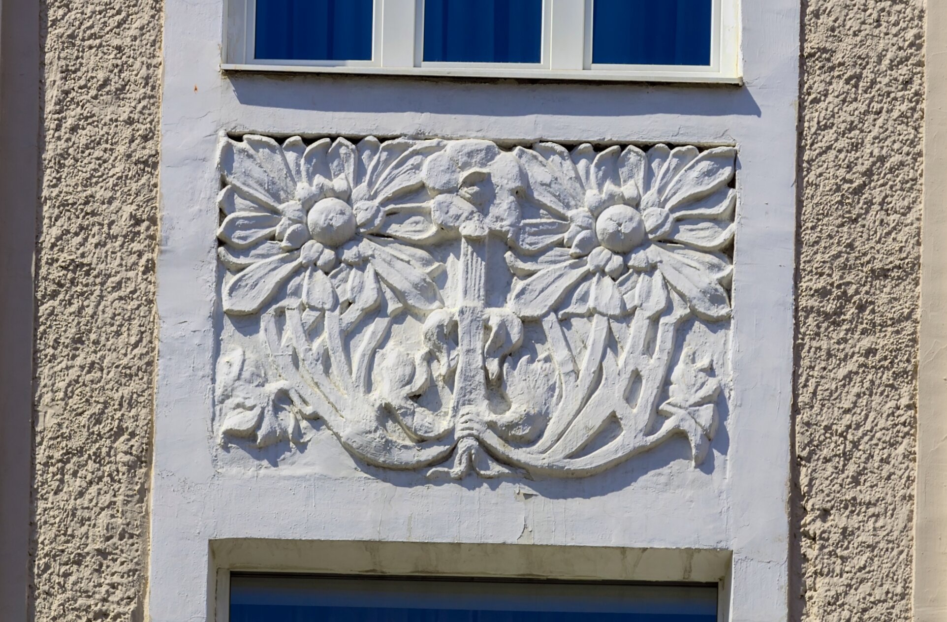 Барельеф Воскресенской часовни в стиле модерн