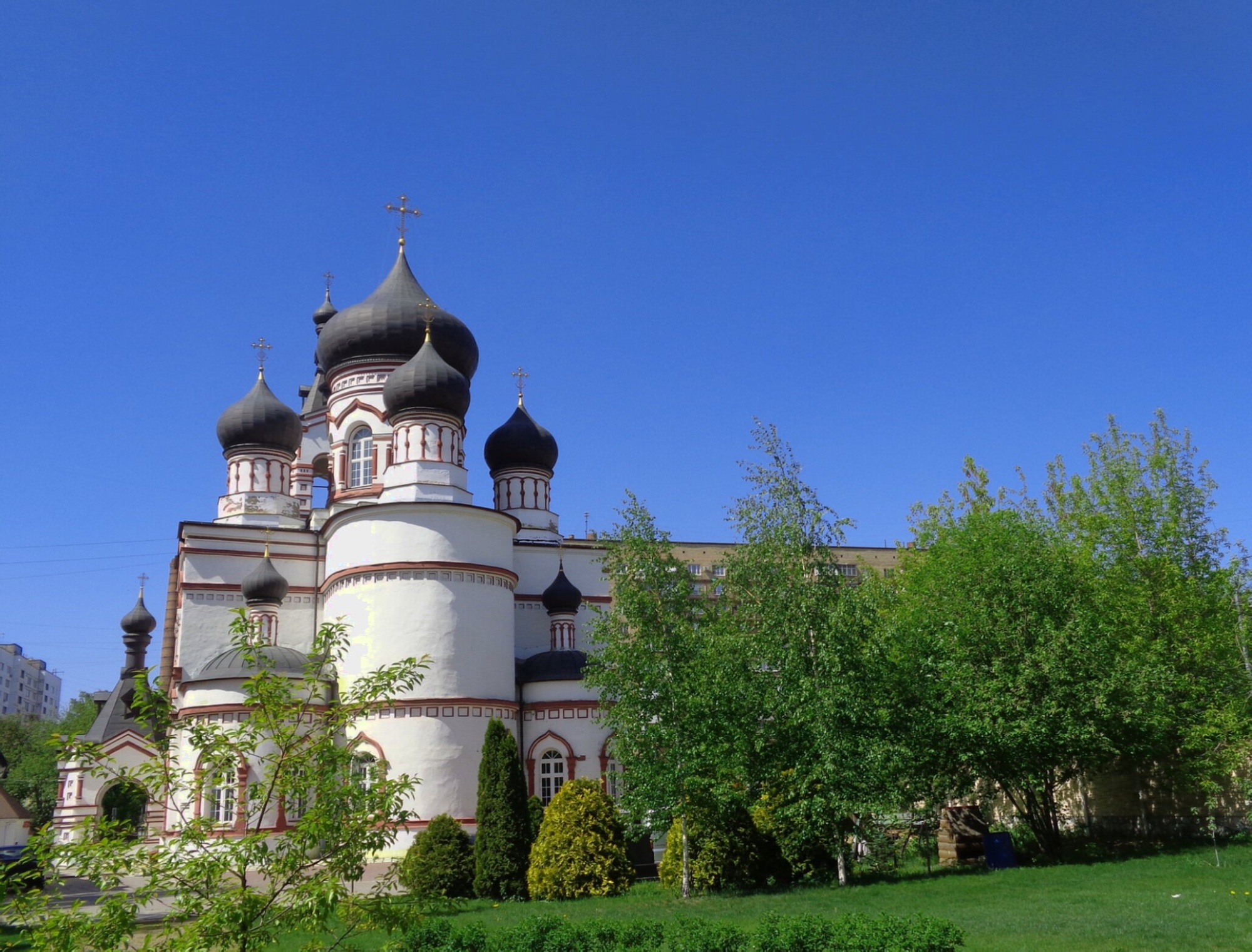 Храм святого великомученика Димитрия Солунского на Благуше