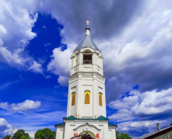 Колокольня Церкви Александра Невского в Высокиничах