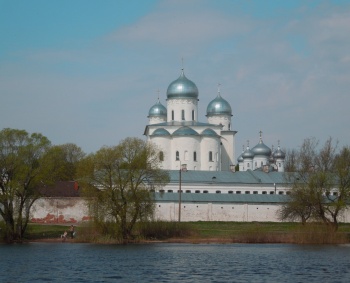 Свято-Юрьев мужской монастырь — древняя обитель на берегу Волхова