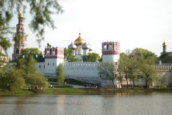 Новодевичий монастырь в Москве - православная святыня