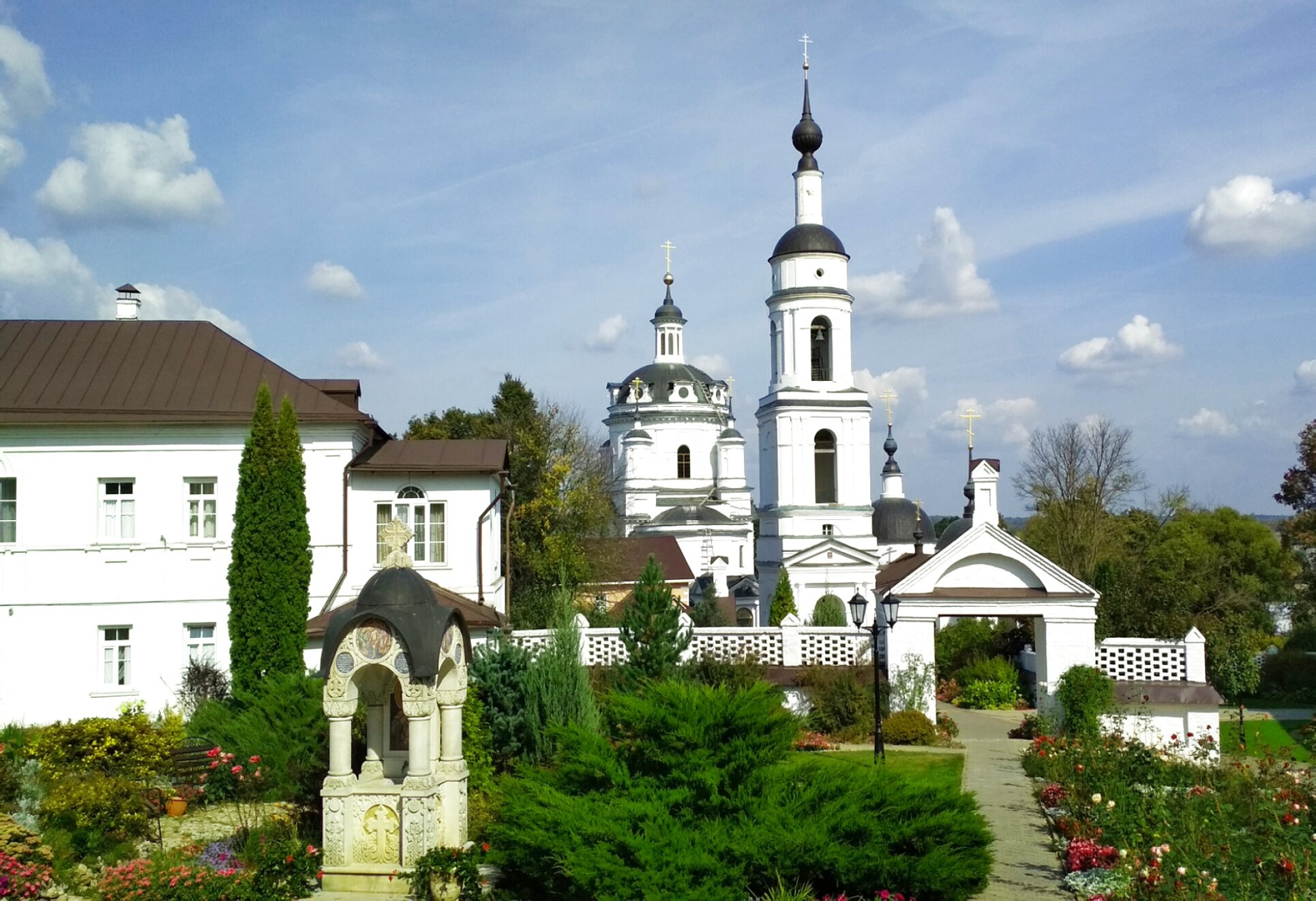 Свято-Никольский Черноостровский женский монастырь в Малоярославце
