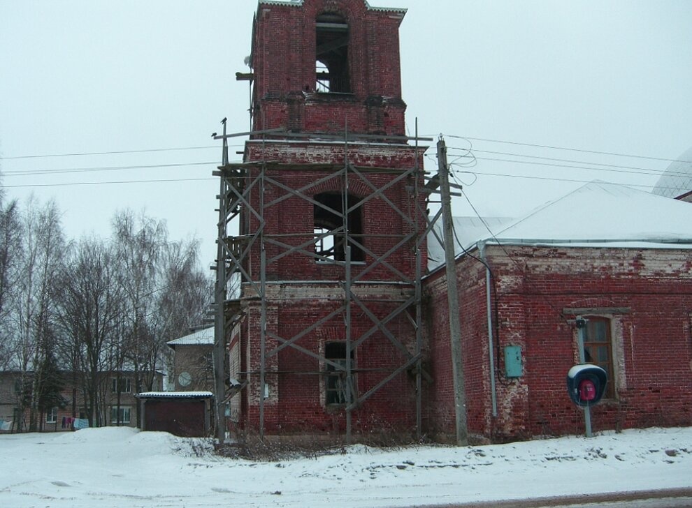 Церковь Богоявления в селе Дровнино