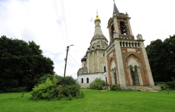 Храм Преображения Господня в селе Остров