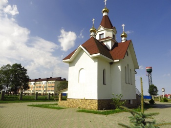 Святые врата с дозорной башенкой Спасо-Преображенского монастыря в Ярославле