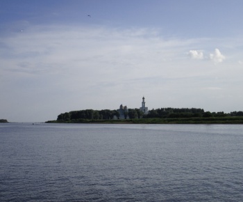 Свято-Юрьев монастырь на реке Волхов