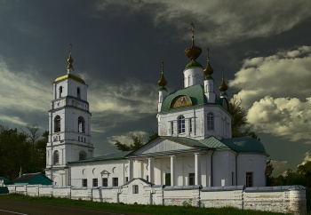 Храм Живоначальной Троицы в селе Хотеичи