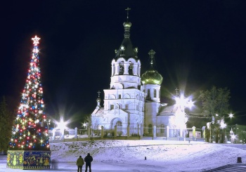 Собор Троицы Живоначальной в Раменском - ночная иллюминация
