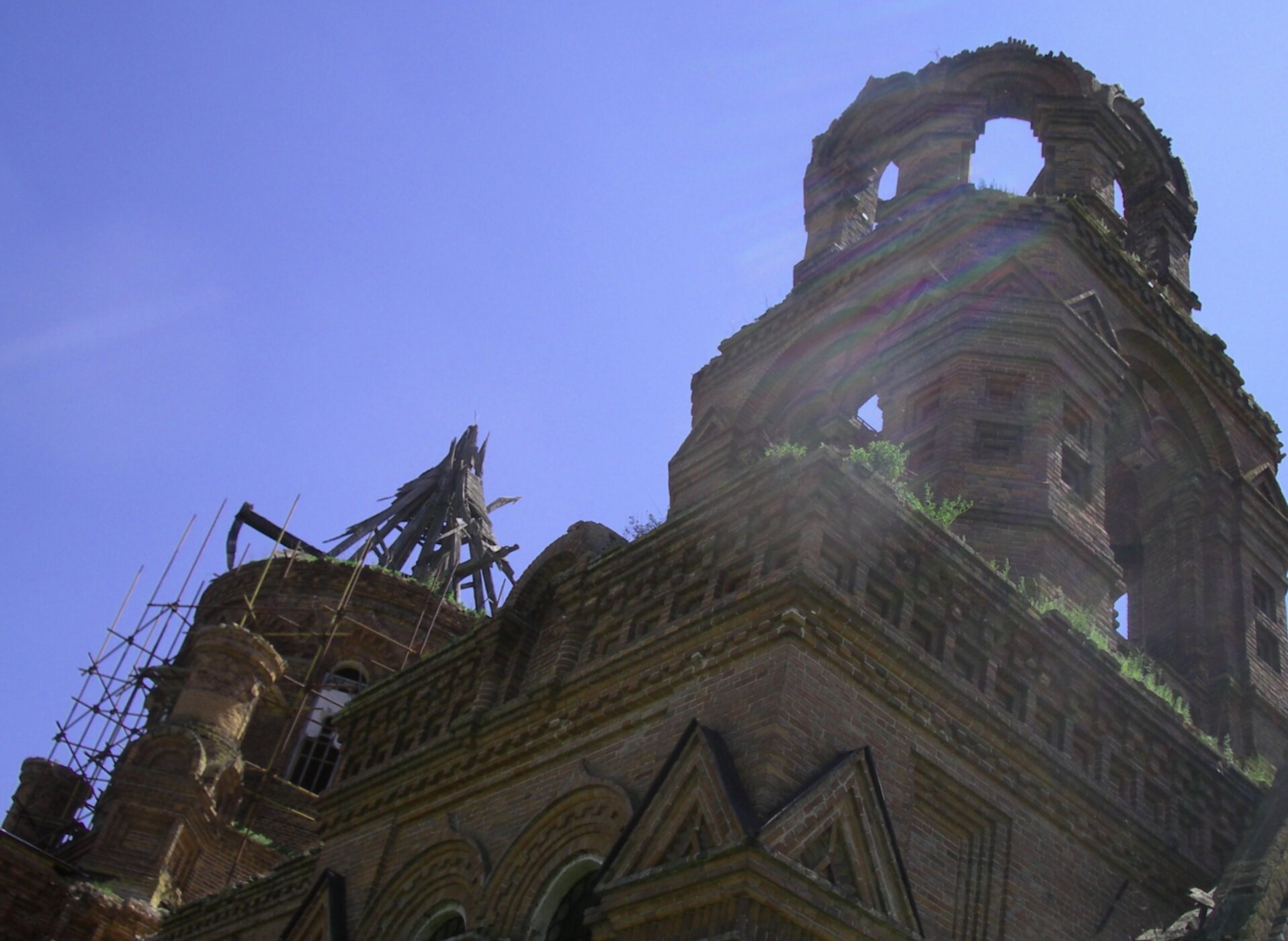 Колокольня храма святой Параскевы Пятницы в селе Погорельцево