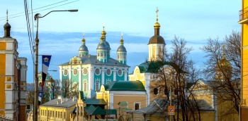 Свято-Троицкий монастырь и Успенский кафедральный собор в Смоленске