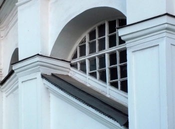 Фрагмент фасада Церкви Успения Пресвятой Богородицы в Вешняках