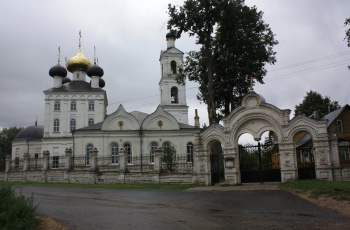 Храм Воздвижения Честного Креста Господня в селе Свердлово