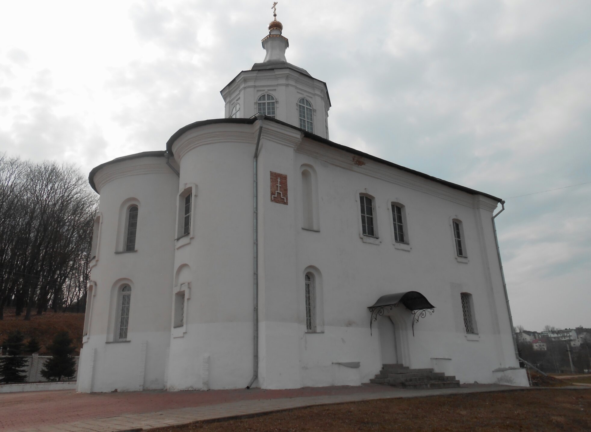 Церковь Иоанна Богослова в Смоленске: фрагмент древней стены
