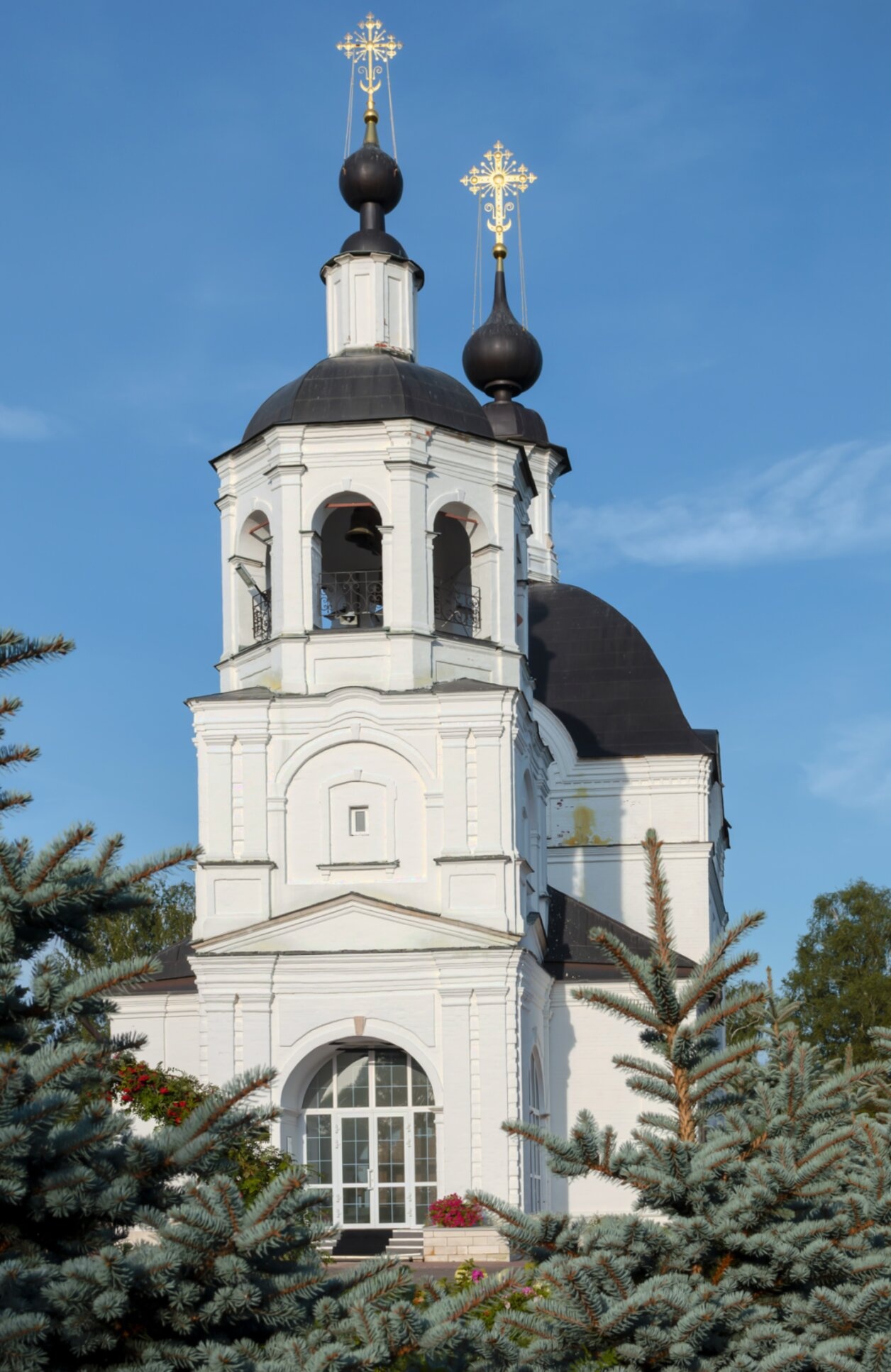 Колокольня церкви Казанской иконы Божией Матери в Товарищево