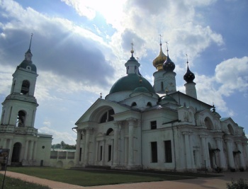 Спасо-Яковлевский Димитриев монастырь в Ростове Великом