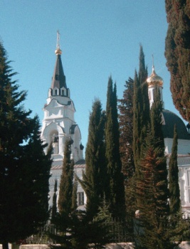 Собор Архангела Михаила в Сочи: история и архитектура