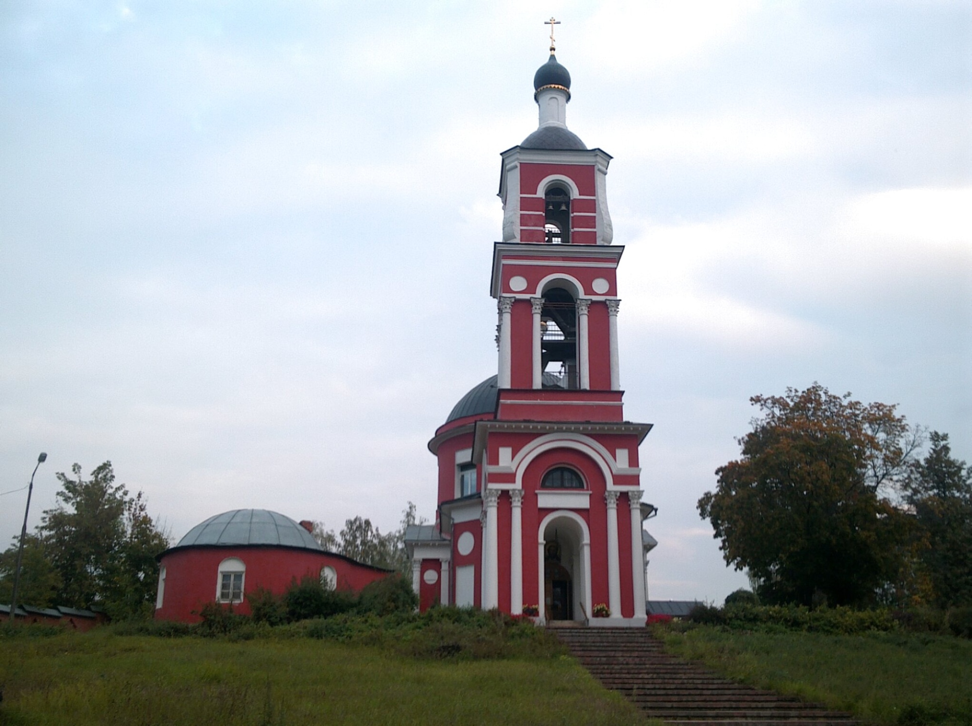 Храм Святых Апостолов Петра и Павла в Петровском