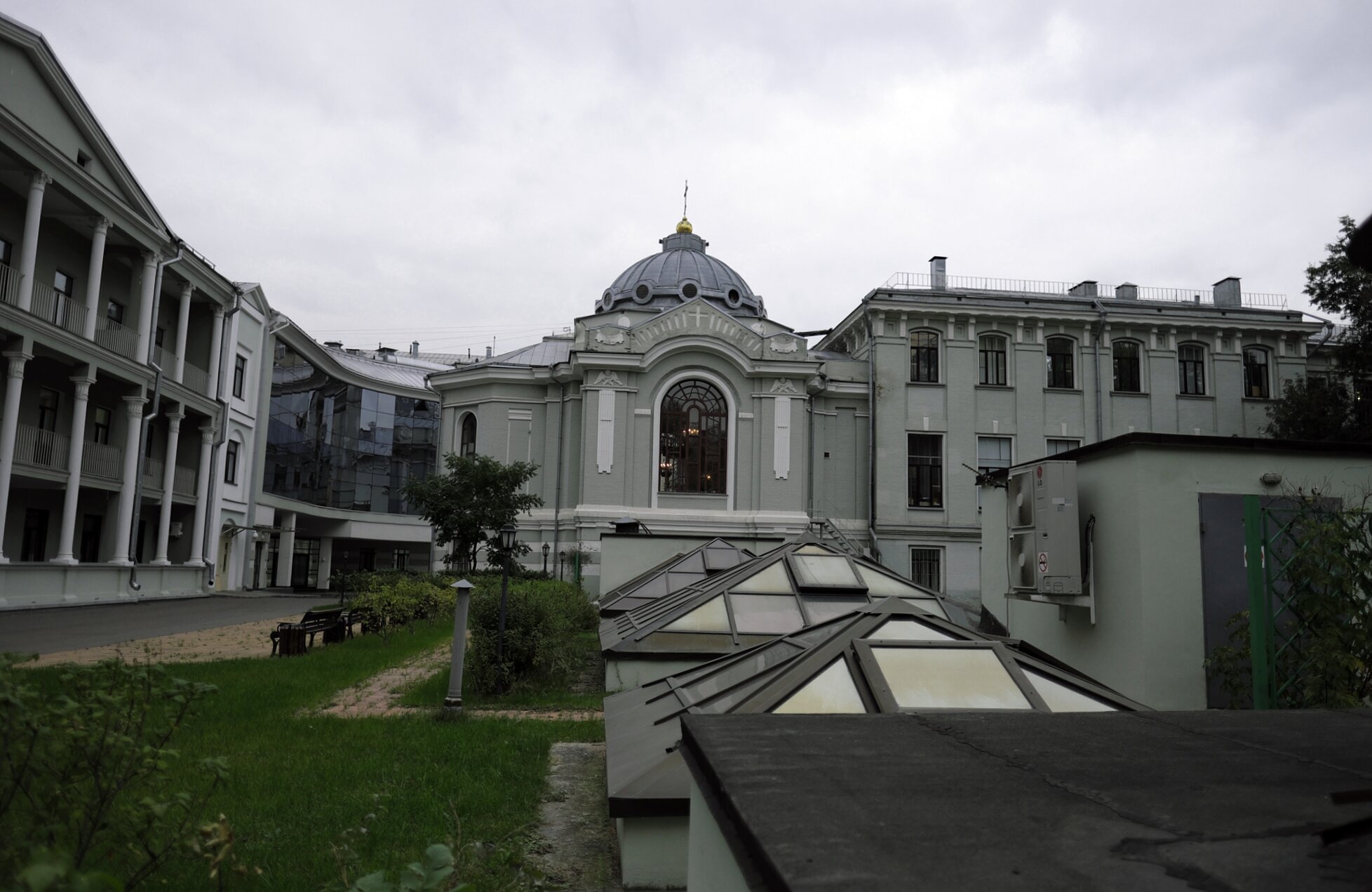 Храм святителя Николая Чудотворца на Фадеева улице, 5