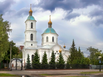 Крестовоздвиженский кафедральный собор в Омске