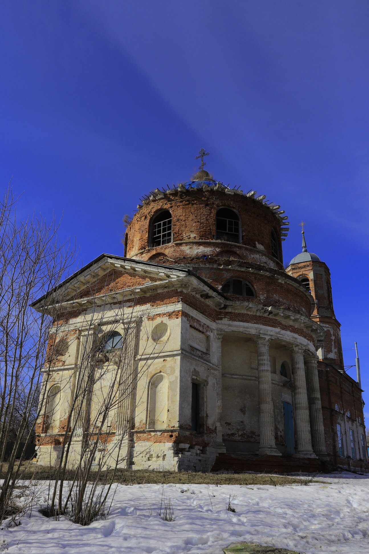 Христорождественский храм в селе Истье