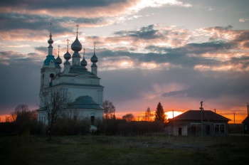 Церковь Рождества Пресвятой Богородицы в селе Савинском