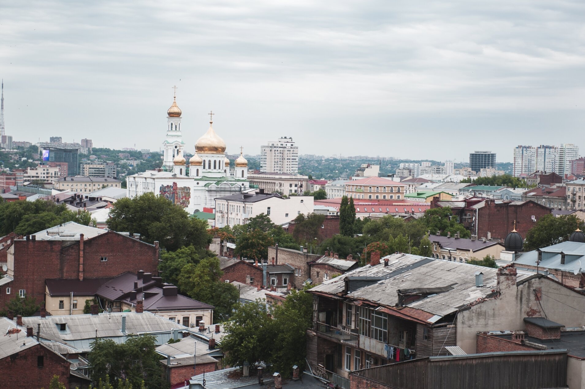 Кафедральный собор Рождества Пресвятой Богородицы в Ростове-на-Дону: вид сверху