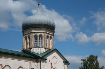 Церковь Воздвижения Креста Господня в Верх-Боровой