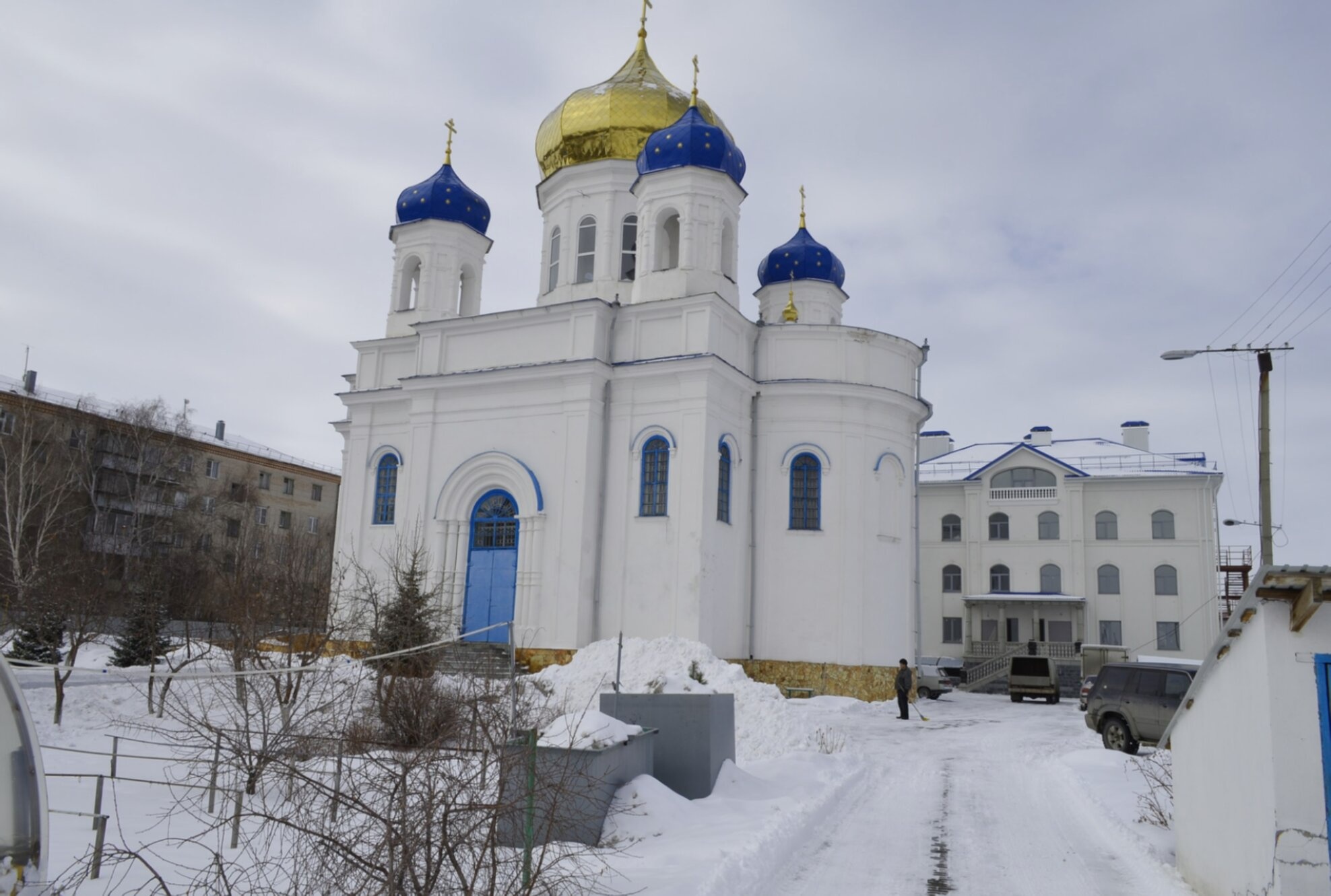 Свято-Казанский женский монастырь в Троицке зимой