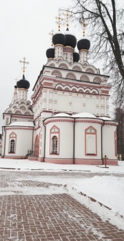 Свято-Троицкий Александро-Невский ставропигиальный женский монастырь в Акатово зимой
