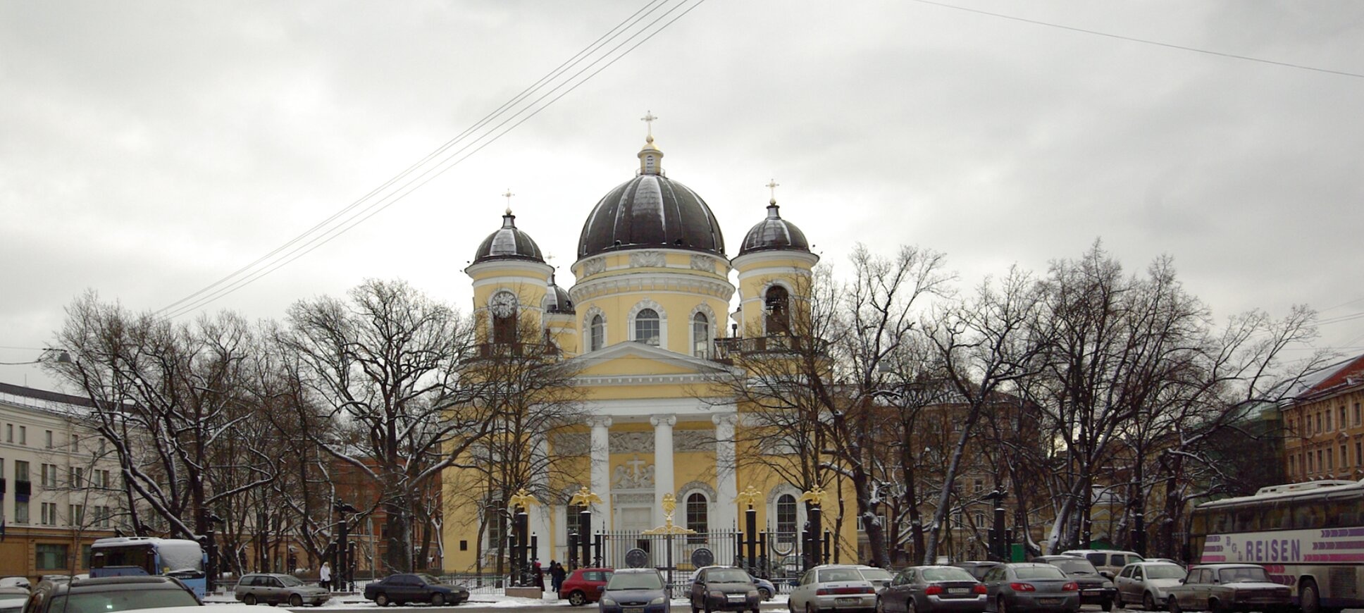 Спасо-Преображенский собор в Санкт-Петербурге: зимний вид