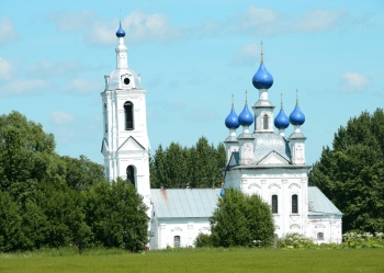 Церковь Смоленской иконы Божией Матери в селе Федоровское