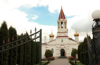 Церковь иконы Божией Матери «Знамение» в Серебряных Прудах