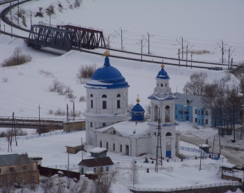 Храм Введения во храм Пресвятой Богородицы в Миньяре зимой