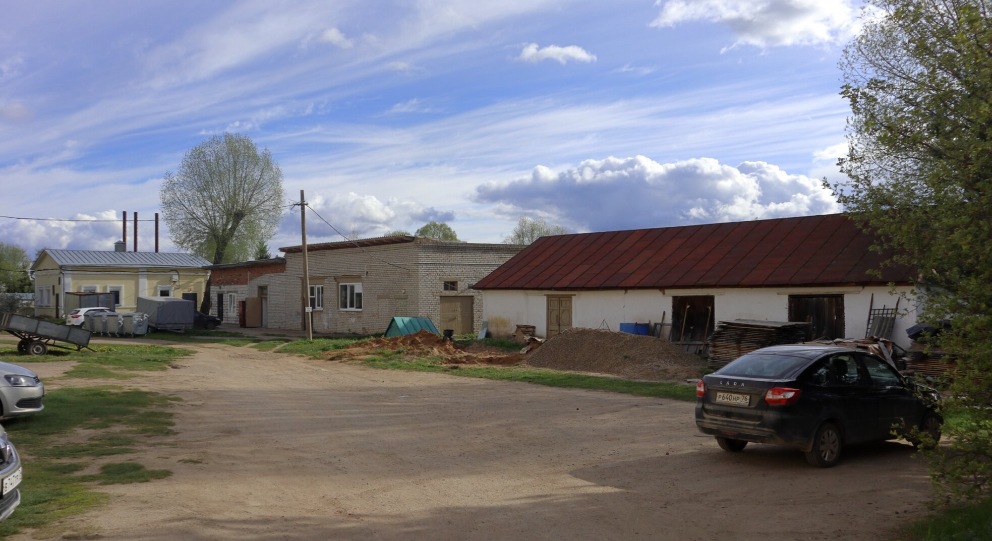 Внутренний двор Николо-Сольбинского монастыря в Переславле-Залесском