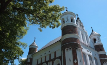 Церковь Рождества Пресвятой Богородицы в Мурованке — памятник оборонительного зодчества