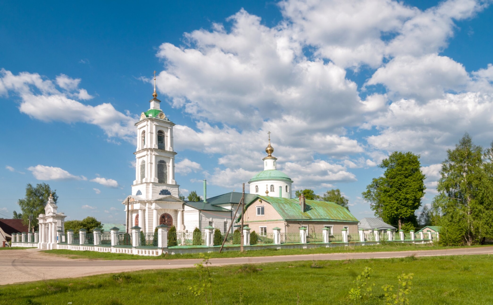 Церковь Рождества Пресвятой Богородицы в Саурово