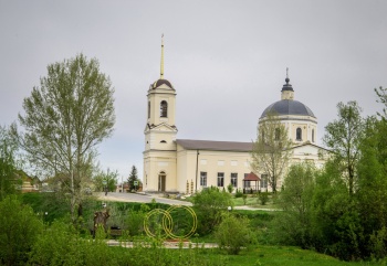 Храм Великомученика Георгия Победоносца в селе Казаки