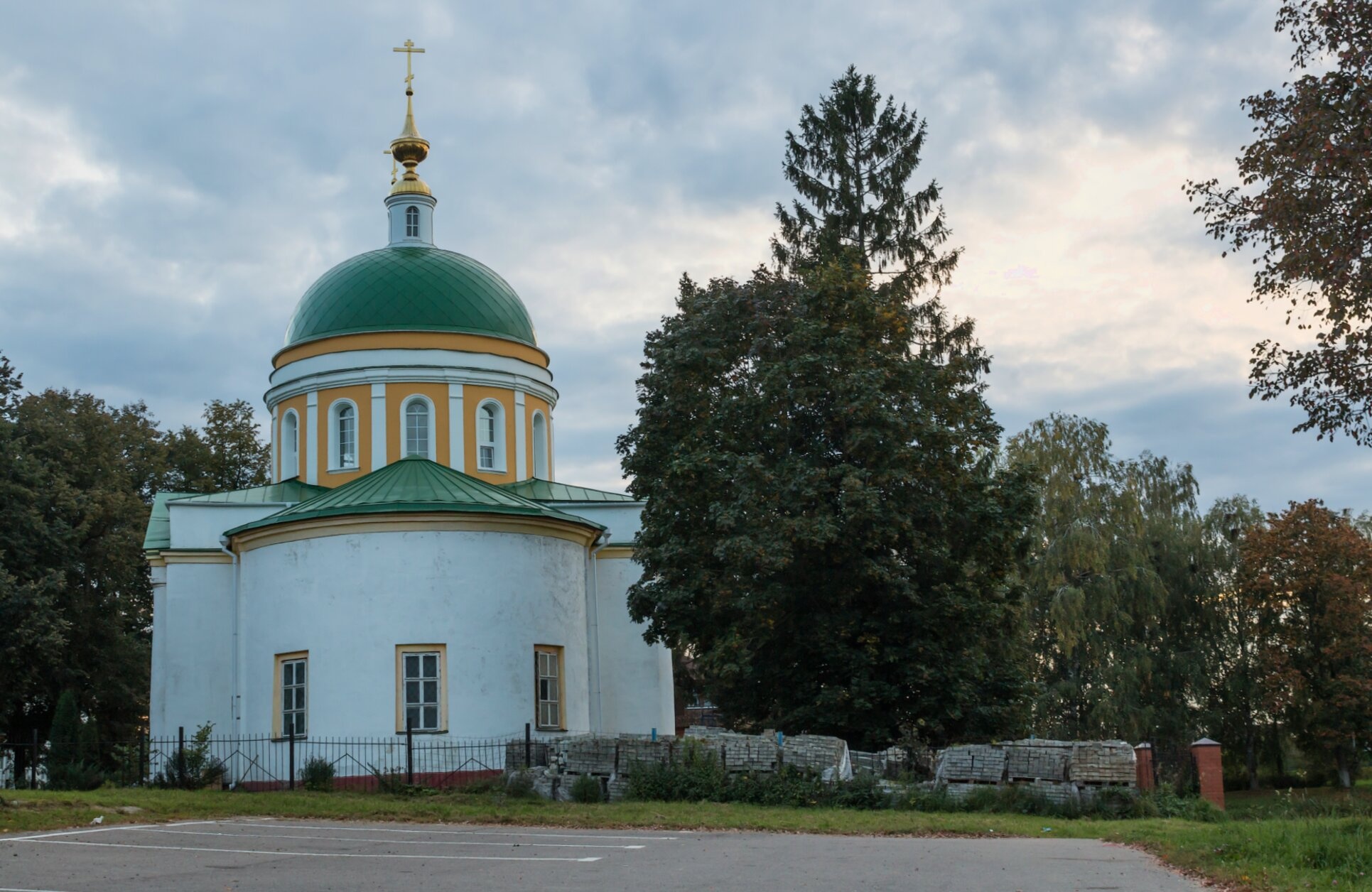 Церковь Тихвинской иконы Божией Матери в селе Титовское
